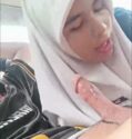 Bokep twitter hijab blowjob dalam mobil pacar
